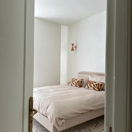 Maison Bengasi Πανσιόν 3*
